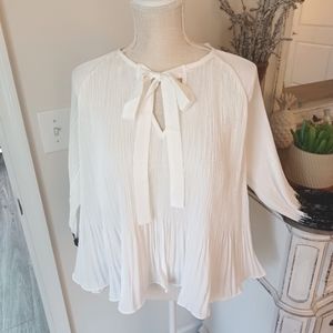 Hummingbird Chic White Pleated Blouse with Black Lace Sleeves Size S